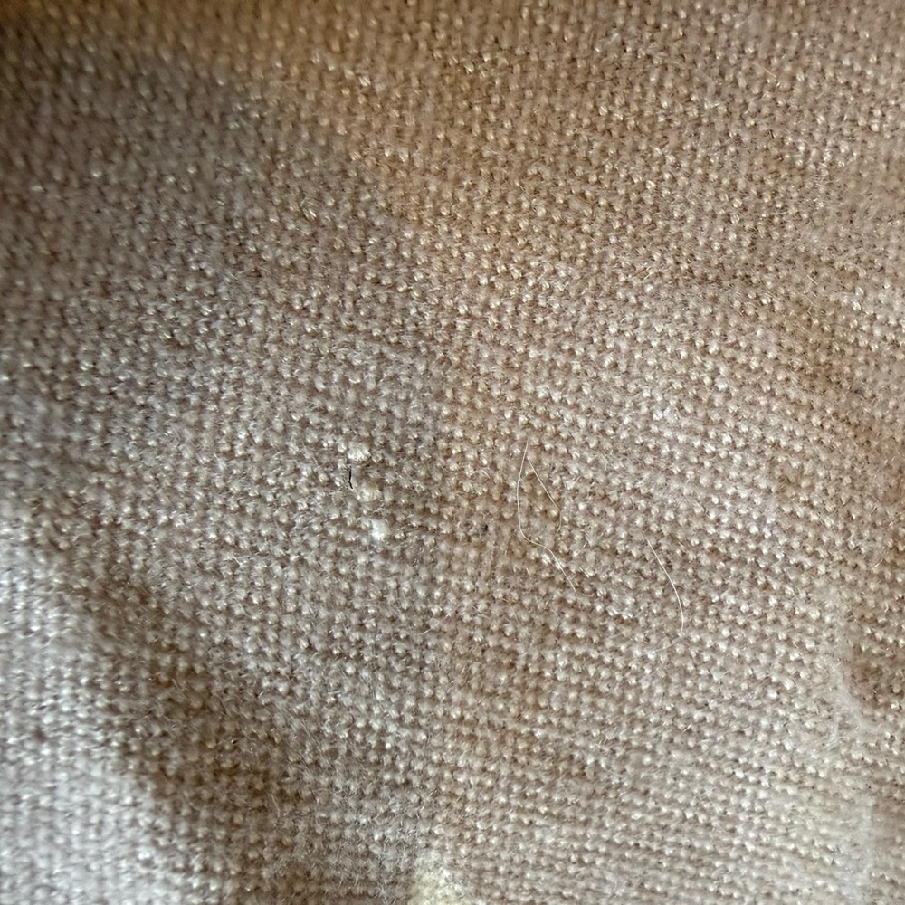 Louis Vuitton Beige and Pink Gradient Monogram Stole - Picture 9 of 9